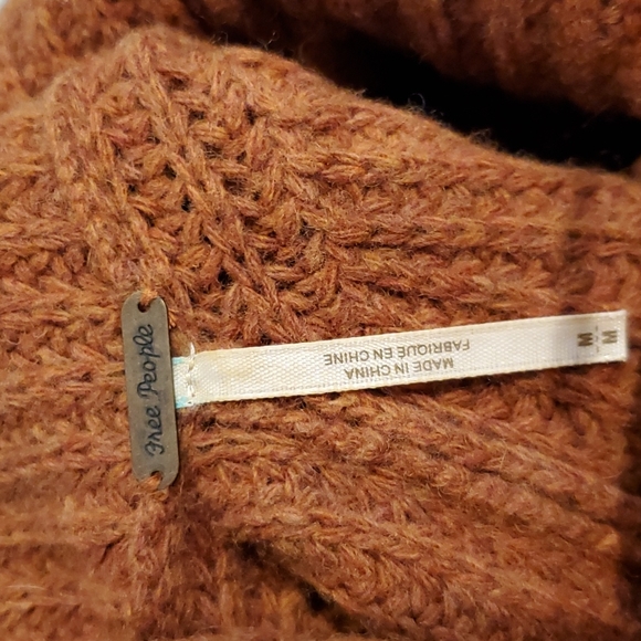 Free People "Need To Know" Sleeveless Sweater sz Med - Picture 6 of 8